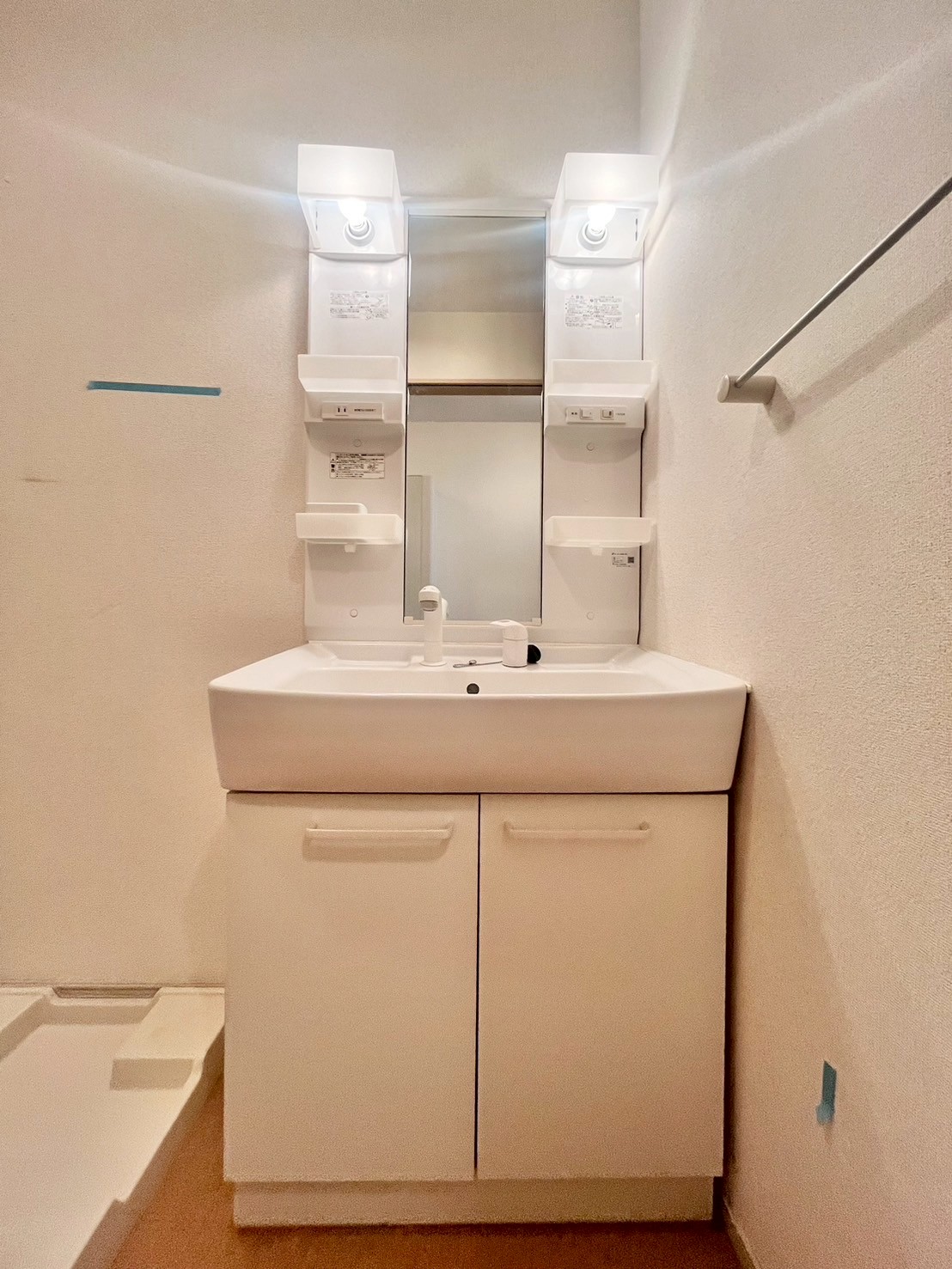 洗面設備　別部屋写真流用