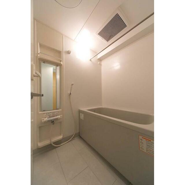 バス・シャワールーム　※写真は同タイプ住戸です。