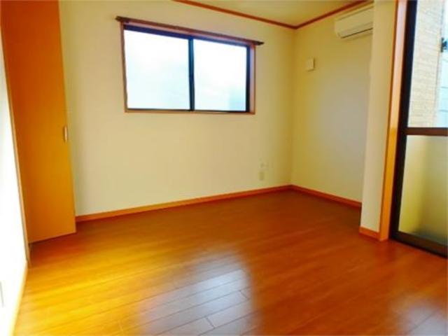 その他部屋・スペース　２面採光の明るいお部屋です