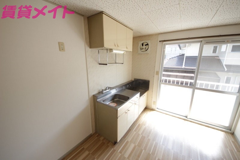 バス・シャワールーム　同物件別部屋参考写真