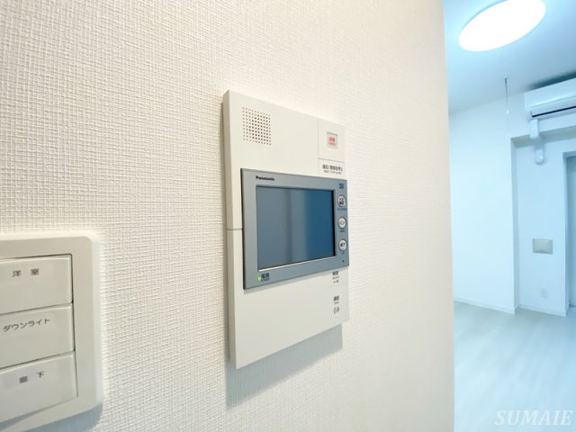 セキュリティ　モニター付きインターホンです