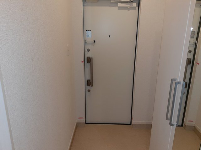 玄関　収納もある玄関です