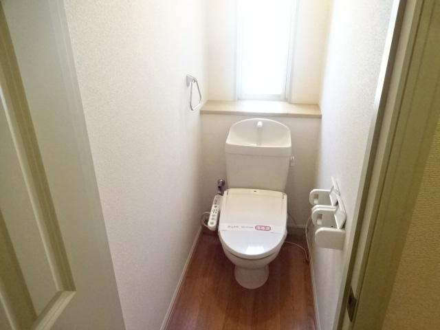 トイレ　トイレ
