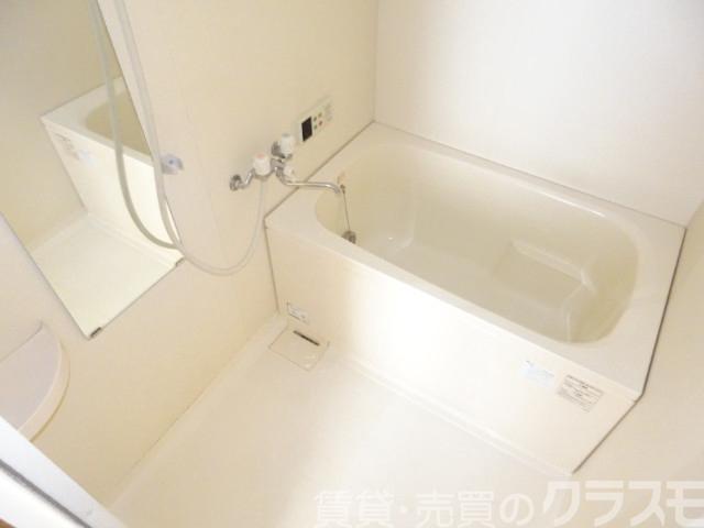 バス・シャワールーム　追い焚き機能付きバス♪
