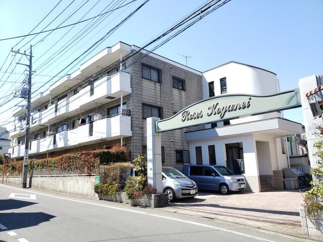 建物外観　落ち着いた雰囲気の外観です