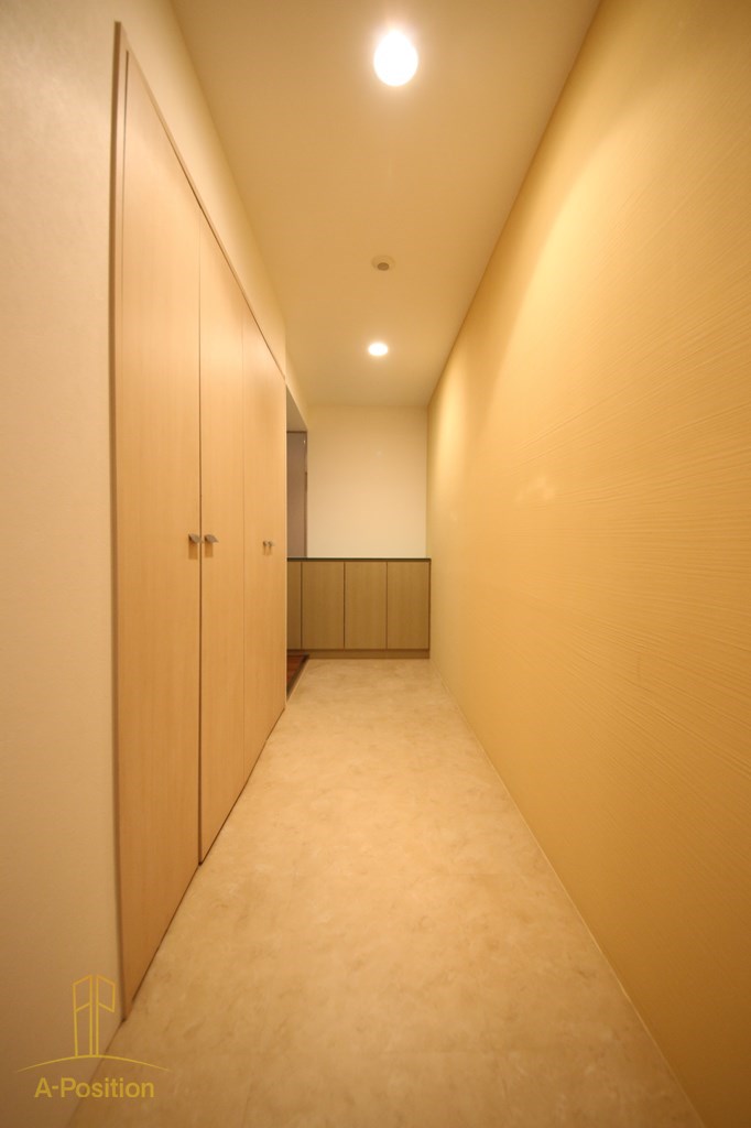 玄関　アーバンフラッツ瓦町