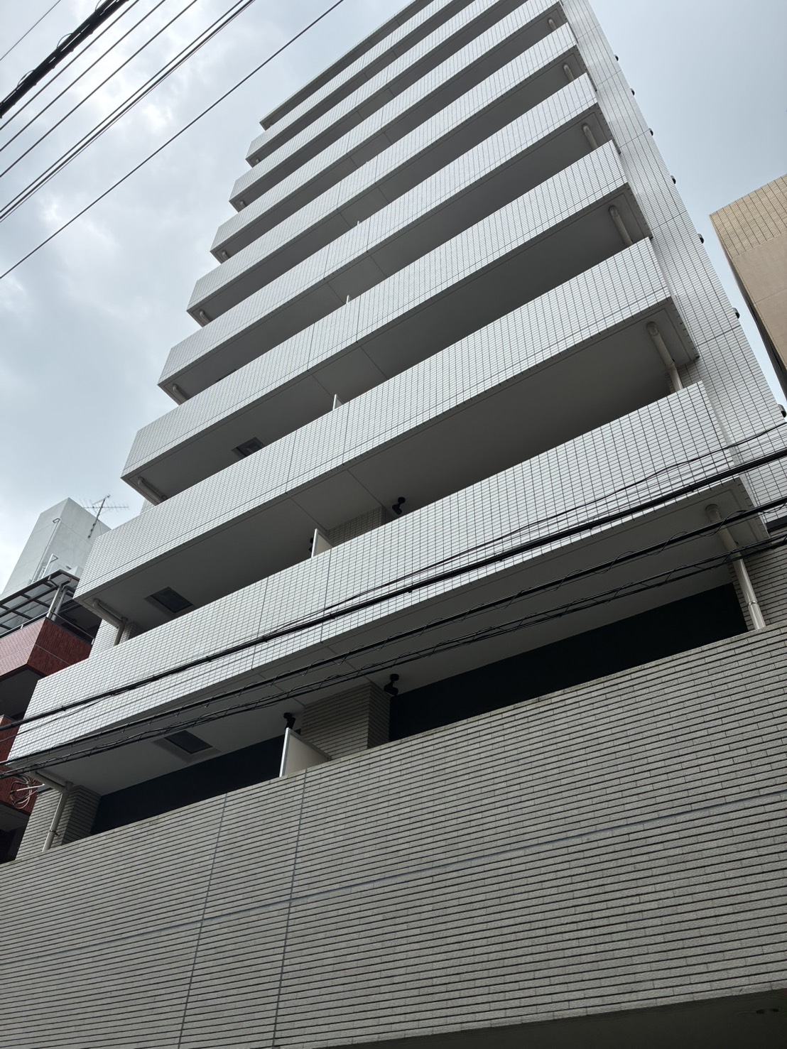 建物外観　端正なフォルムが映える外観