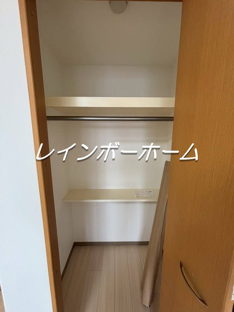 収納　別部屋。参考写真。