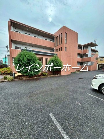 建物外観　落ち着いた雰囲気の外観です
