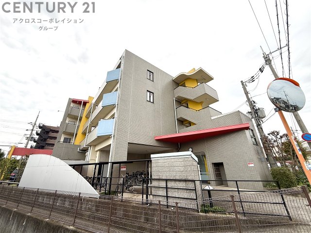 建物外観　オートロック付きで安心です！