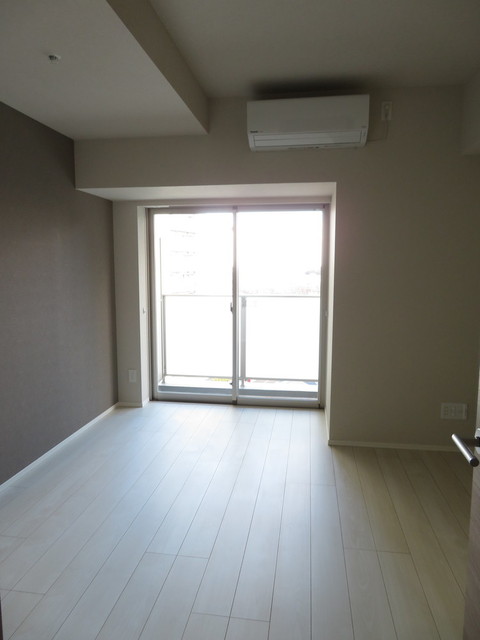 居室・リビング　同タイプ別部屋の写真です