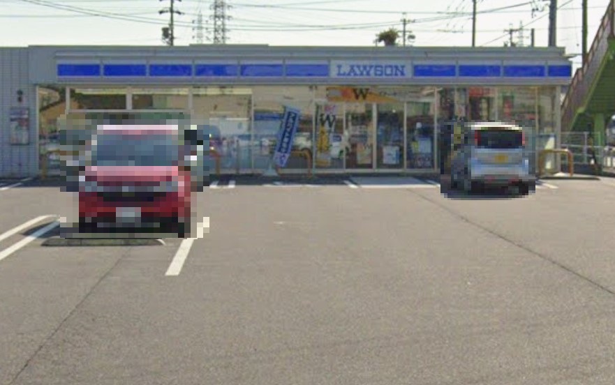 コンビニ　ローソン 一宮三条道東店（コンビニ）まで662m