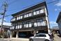 建物外観　JR長岡京駅徒歩5分。生活施設が整う閑静な住宅街の鉄骨造マン