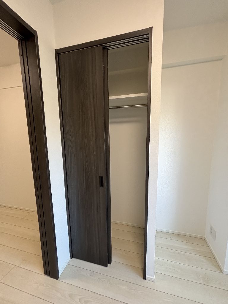収納　※別部屋の参考写真です