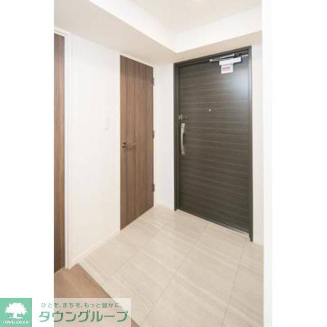 玄関　※写真は同タイプ住戸です。
