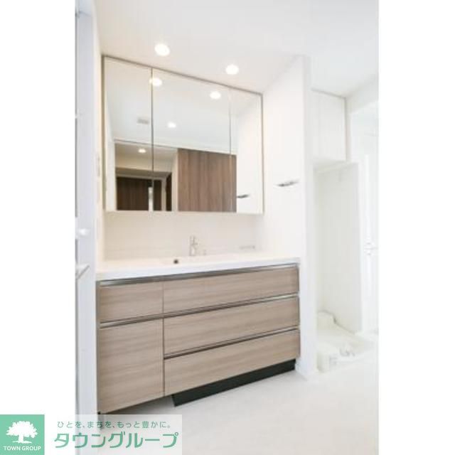 洗面設備　※写真は同タイプ住戸です。