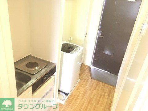 キッチン　設備・仕様は号室により異なる為、現況を優先致します。