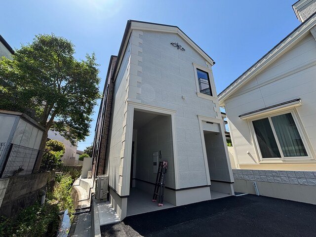 建物外観　外観は落ち着いています