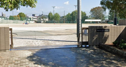 中学校　熊本市立出水中学校（中学校）まで152m