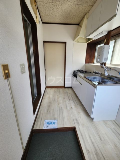 若葉ハイツの玄関写真