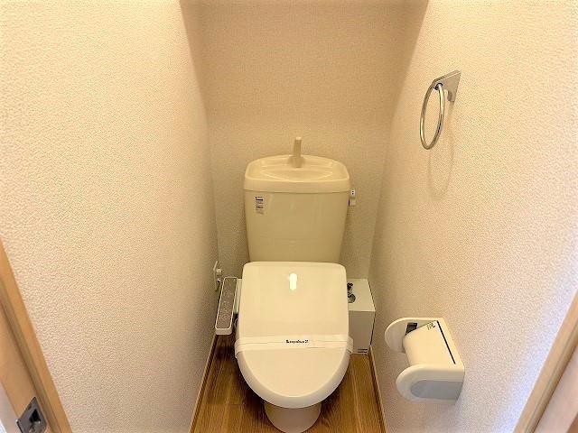 トイレ　別部屋同仕様タイプ