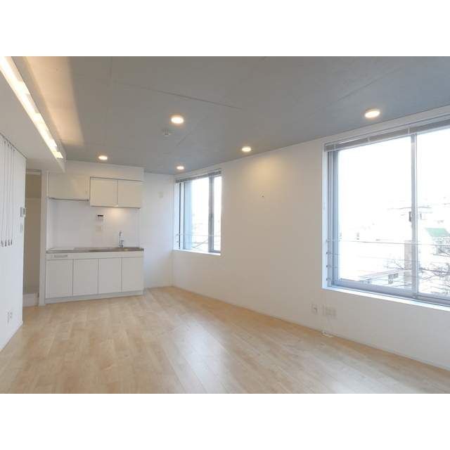 居室・リビング　写真は同タイプ住居です。
