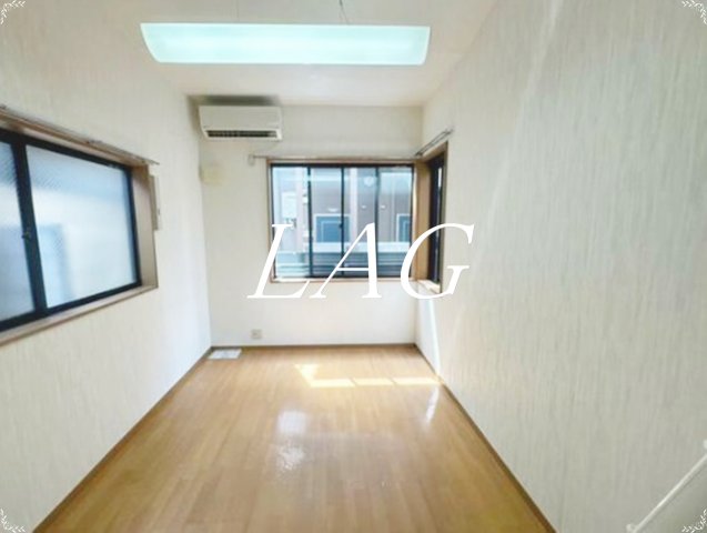 居室・リビング　洋室のお部屋です。
