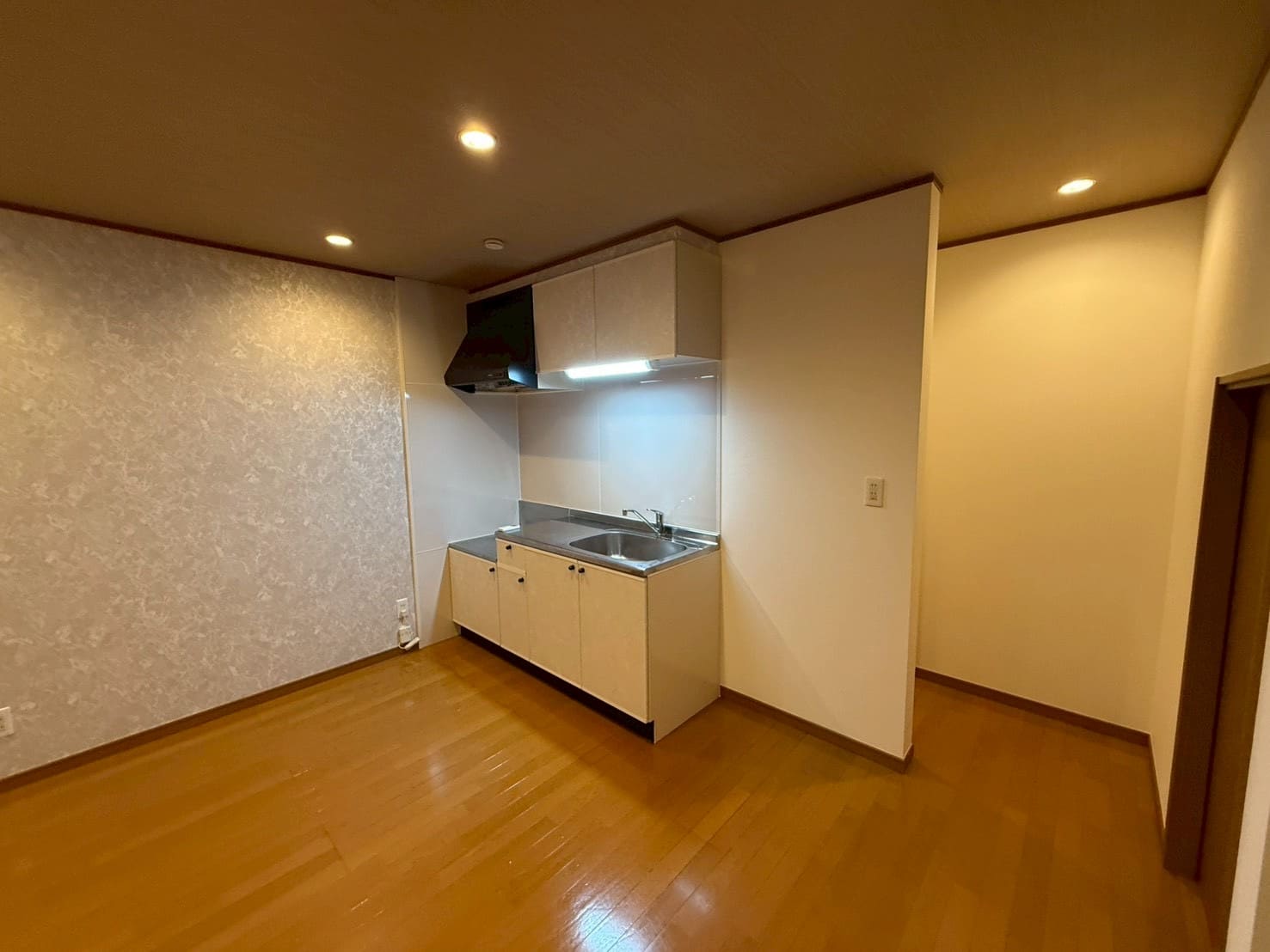 キッチン　LDK１３帖