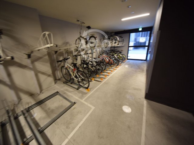駐車場　ノーブルコート堺筋本町　駐輪場
