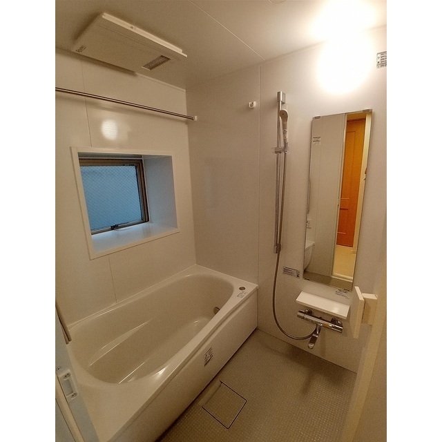バス・シャワールーム　別部屋参考写真