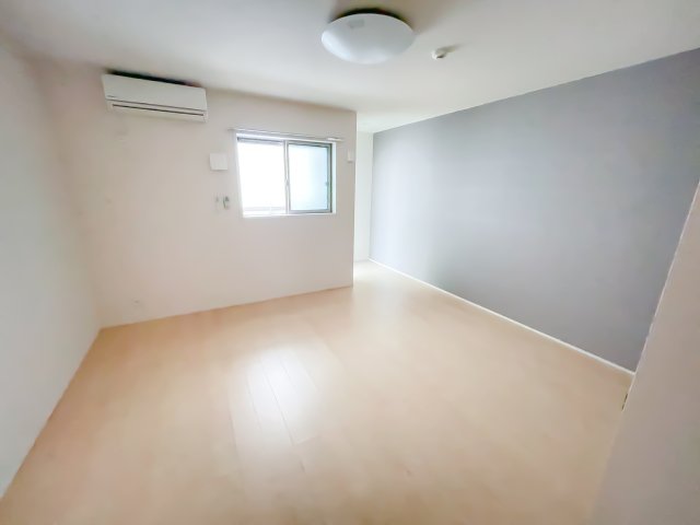 フジパレス西住之江VI番館の居間写真