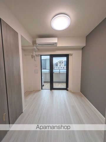 ジオエント上野稲荷町の居間写真