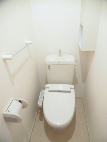 トイレ　落ち着いたトイレです