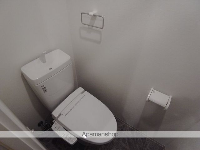 東京メトロ丸ノ内線 新中野駅 徒歩12分 4階建 築7年のトイレ写真