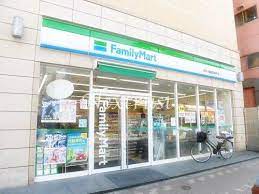 コンビニ　ファミリーマート 麻布運動場前店（コンビニ）まで560m
