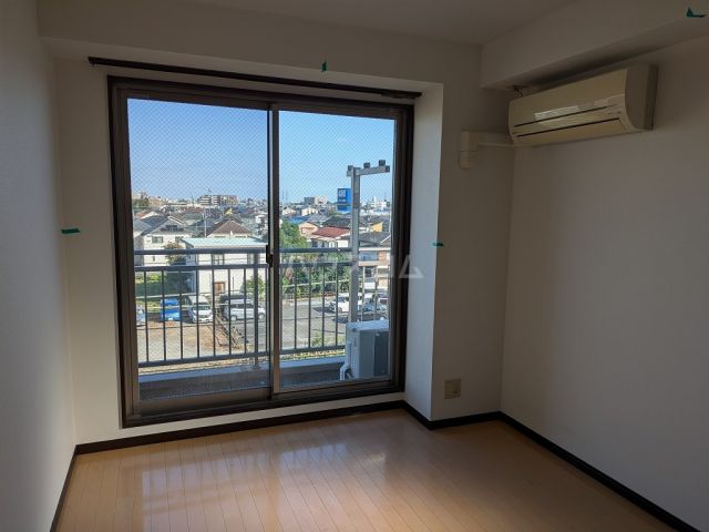 シャンブルド小川の居間写真