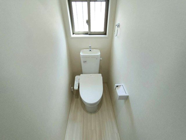 近鉄南大阪線 古市駅 徒歩15分 2階建 築2年のトイレ写真