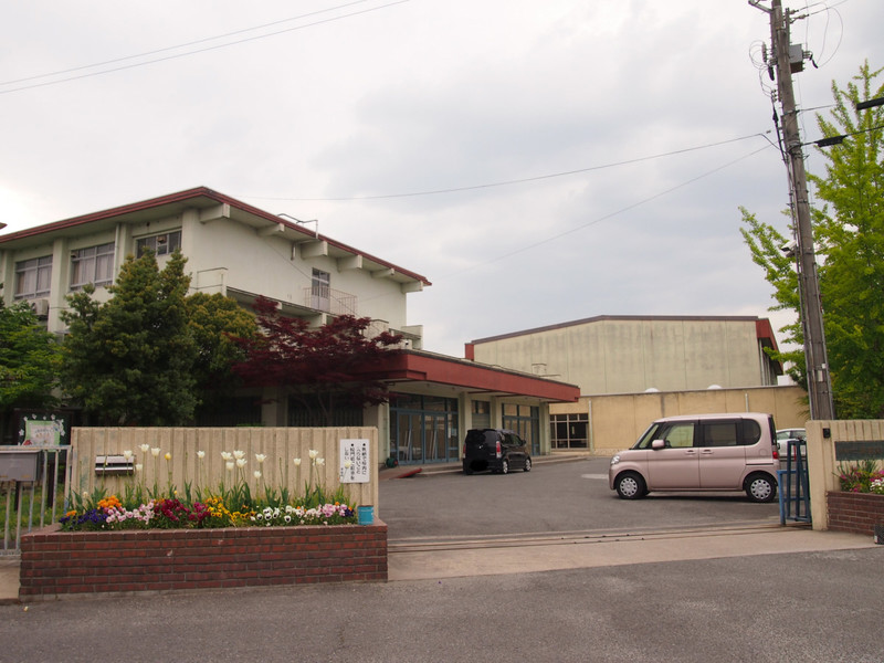 小学校　済美南小学校（小学校）まで580m