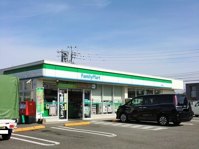 その他　ファミリーマート天神前店（その他）まで750m