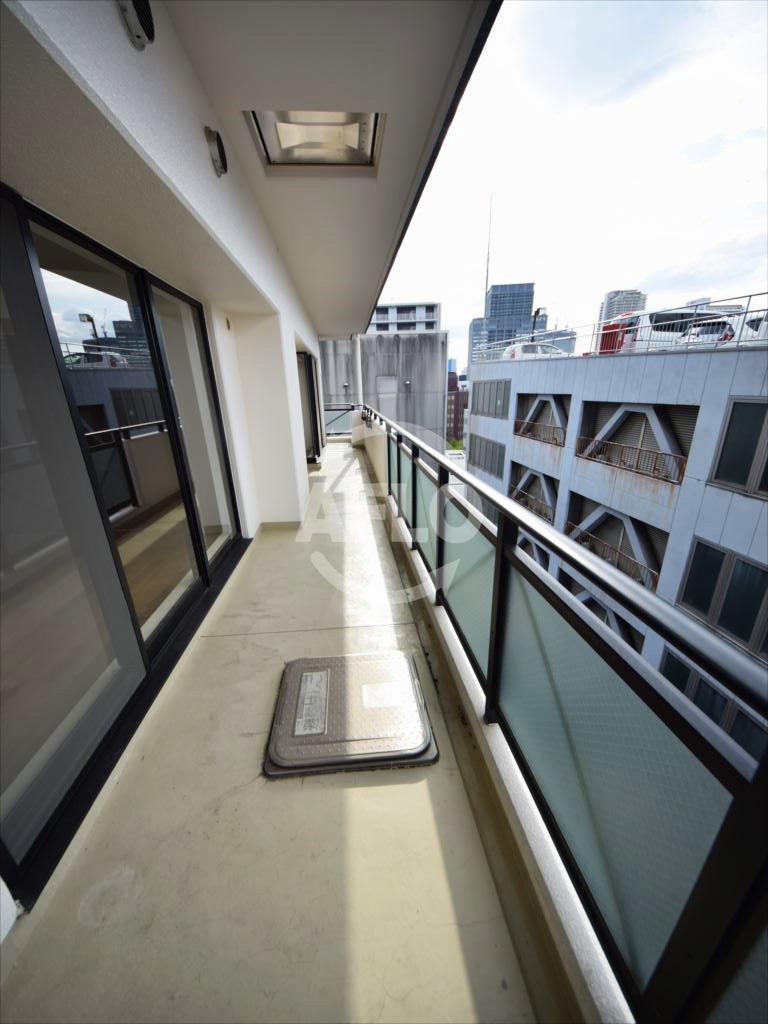 地下鉄千日前線 桜川駅 徒歩2分 13階建 築30年の内装写真