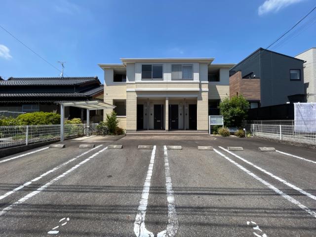 駐車場　外観写真（昼）