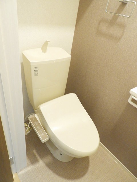 トイレ　ソーレ龍田B