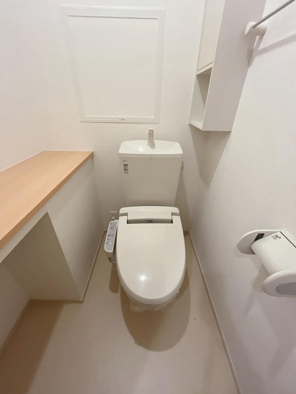 トイレ　ウォシュレット完備