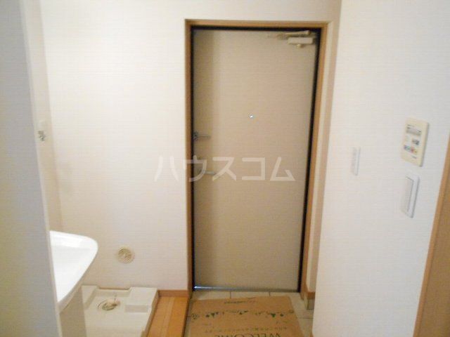 アネックス2番館の玄関写真