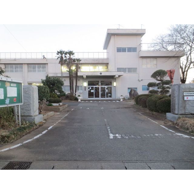 つくばエクスプレス つくば駅 バス乗車時間：14分 最寄りバス停で下車 徒歩6分 2階建 築37年の周辺写真