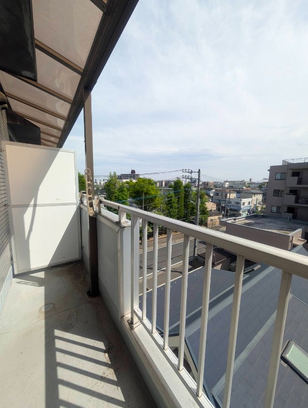 ＪＲ埼京線 戸田公園駅 徒歩12分 4階建 築35年の内装写真