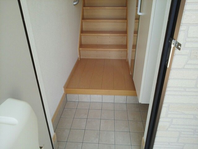 玄関　収納もある玄関です
