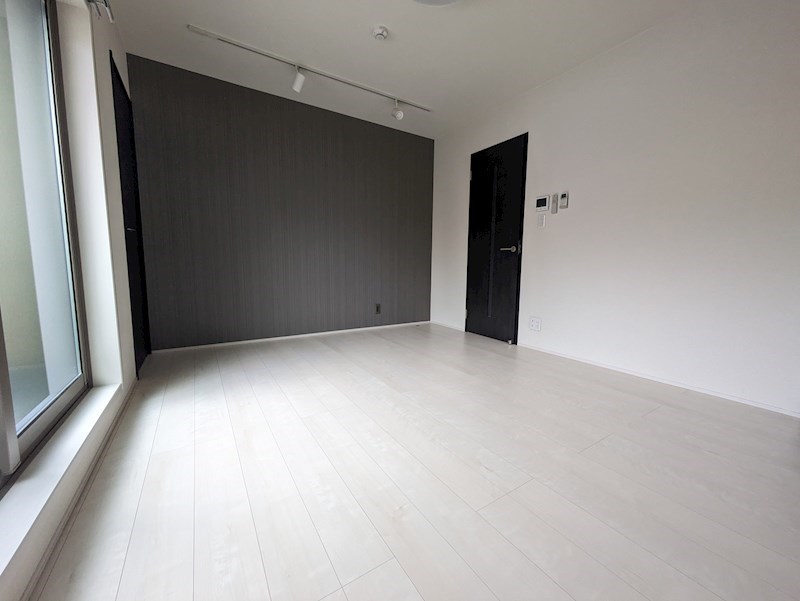 フジパレス塚口本町1番館の居間写真