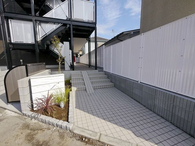 西武池袋線 所沢駅 徒歩11分 3階建 築9年の外観写真