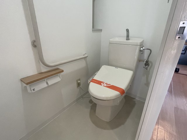 トイレ　清潔感のあるトイレです